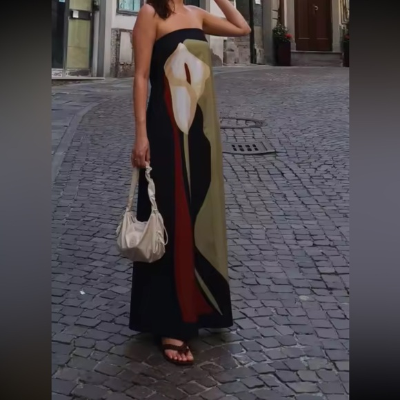 NWT - Maxi Dress Floral Print Strapless - Picture 7 of 7